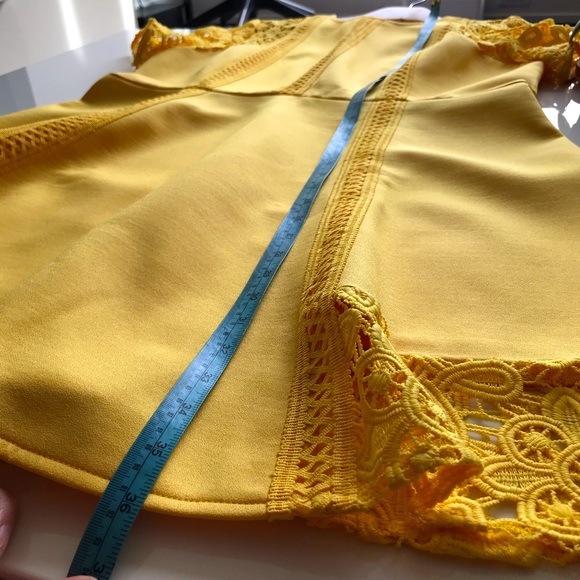 Fit and flare Yellow dress with crochet lace details Size 14 - Picture 3 of 5